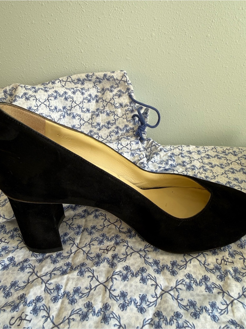 Sarah Flint Black Suede Perfect Round Toe Pump 70 - Picture 4 of 7